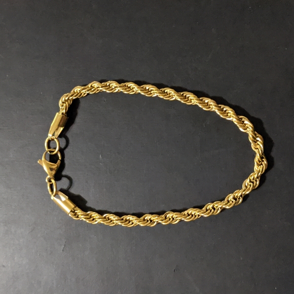 Other - Gold Tone Braided Chain Statement Bracelet - 9.25"